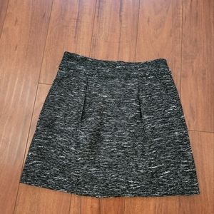LOFT ANN TAYLOR TWEED BLACK SILVER METALLIC MINI SKIRT SZ 4